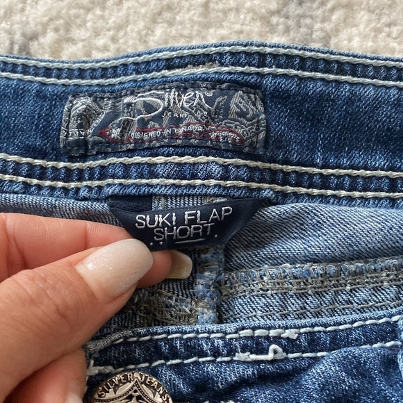 Silver | Suki Flap Short - Blue Denim Women's Shorts - W34 - Picture 2 of 6